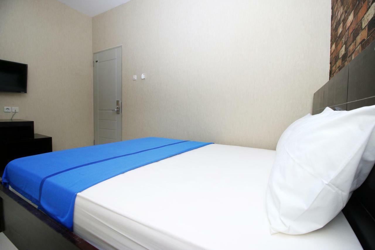Albergue Kamar Keluarga Kampung Bali III Yakarta Exterior foto